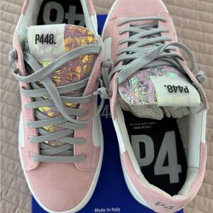 P448 White & Pink Sneakers with Holographic Detail BNWT 10.5 Super Cute